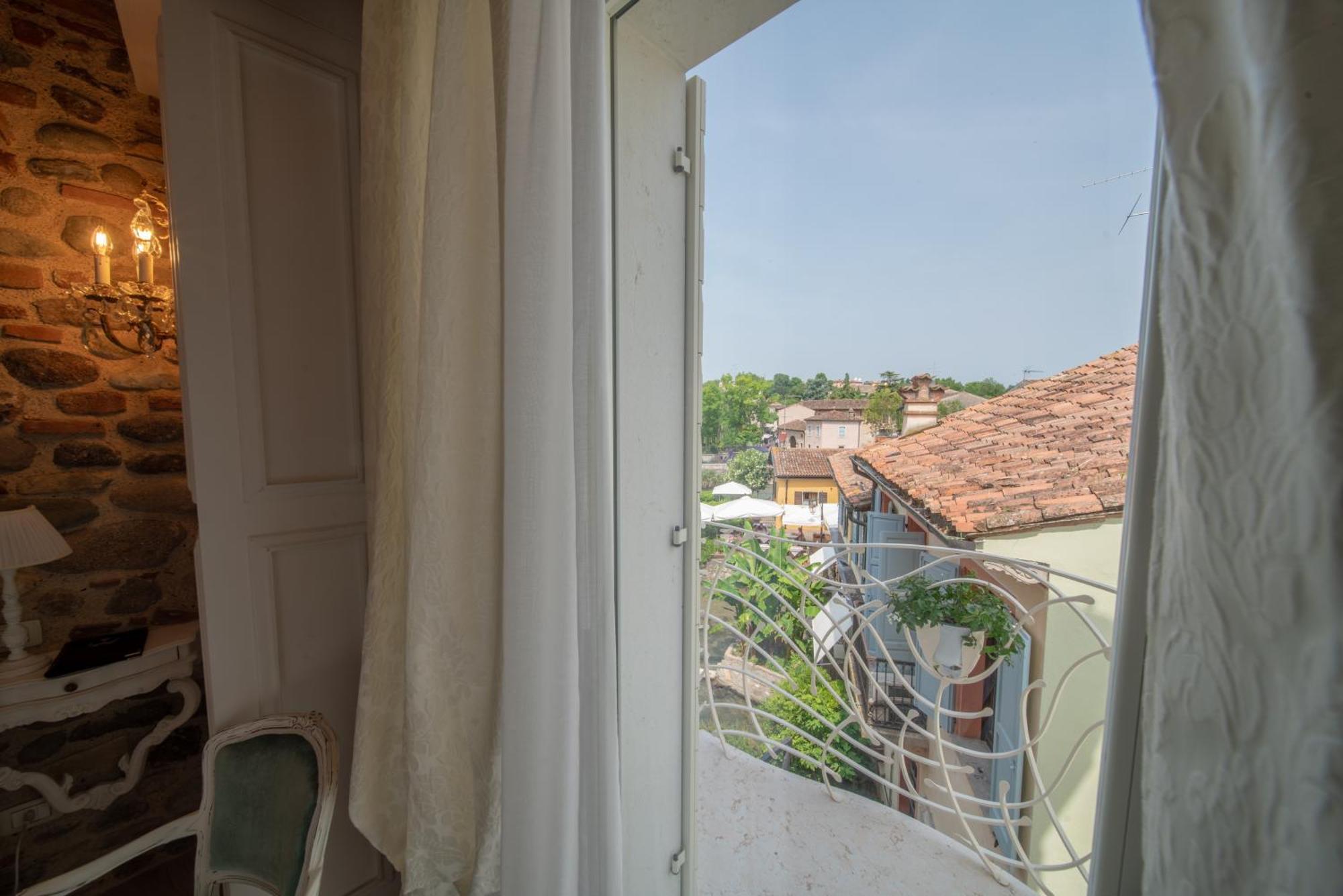 Regia Rosetta - Royal Rooms Borghetto Valeggio sul Mincio Dış mekan fotoğraf